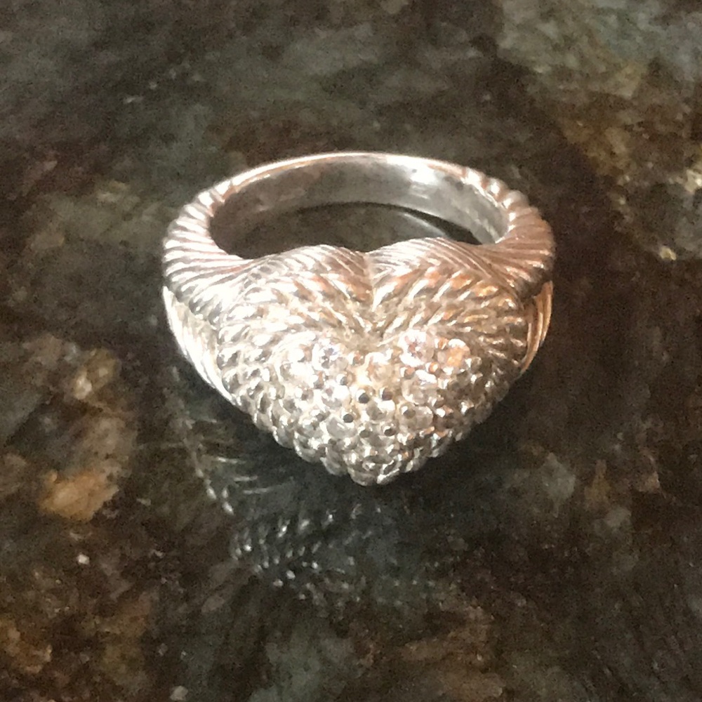 Judith Ripka sterling silver and CZ heart ring